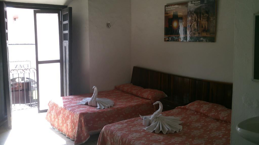 Hotel Sol Colonial Valladolid  Room photo